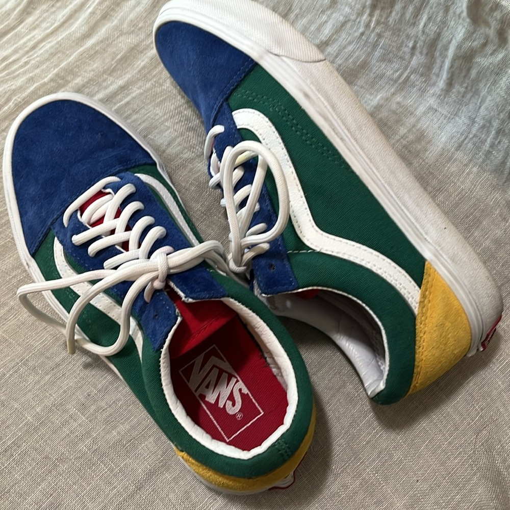 VANS Yacht Club Old School Multicolor Sneakers in EUC!!
